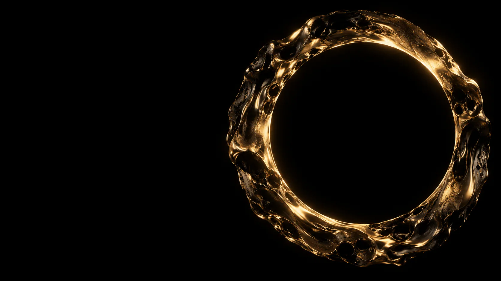 Skulpturaler goldener Ring im Dunkeln